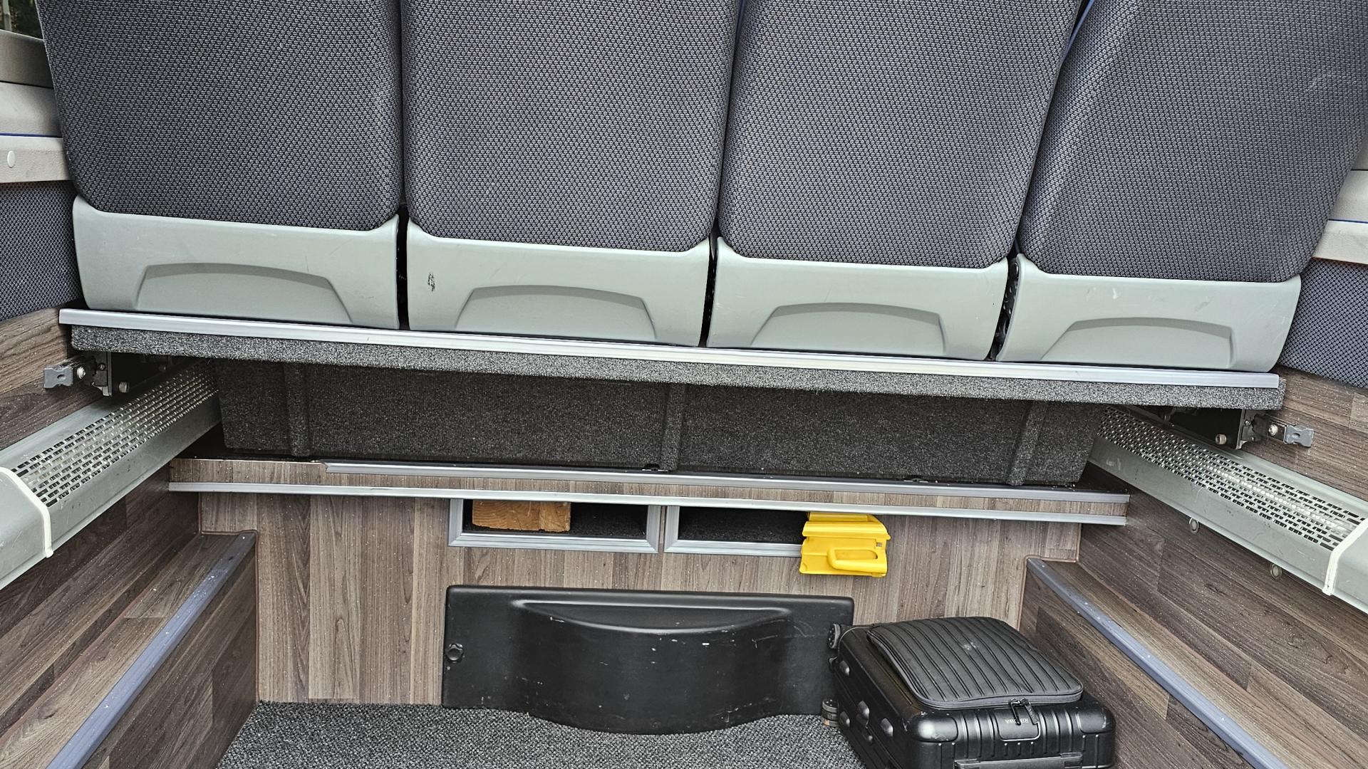 Mercedes-Benz-Sprintermercedes-benz-sprinter-10