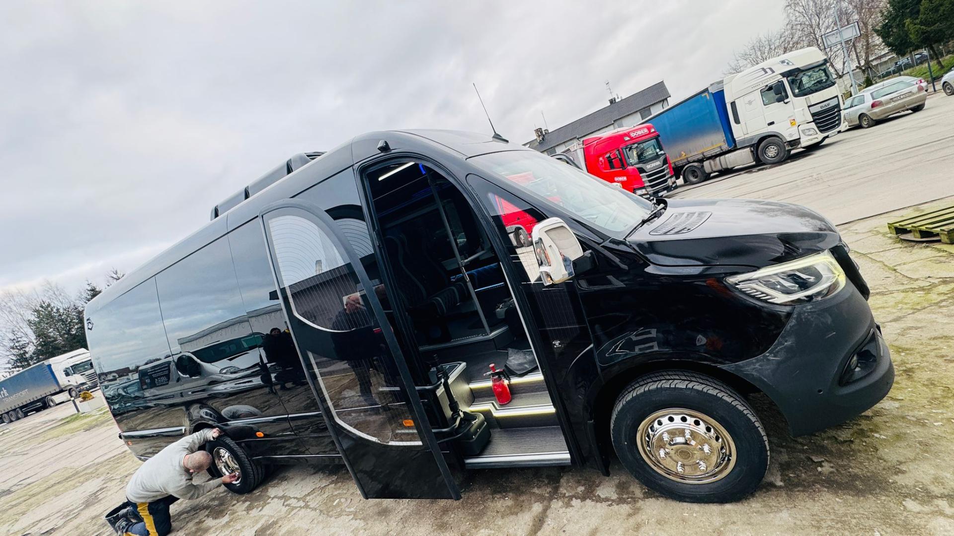 Mercedes-Benz-Sprintermercedes-benz-sprinter-10