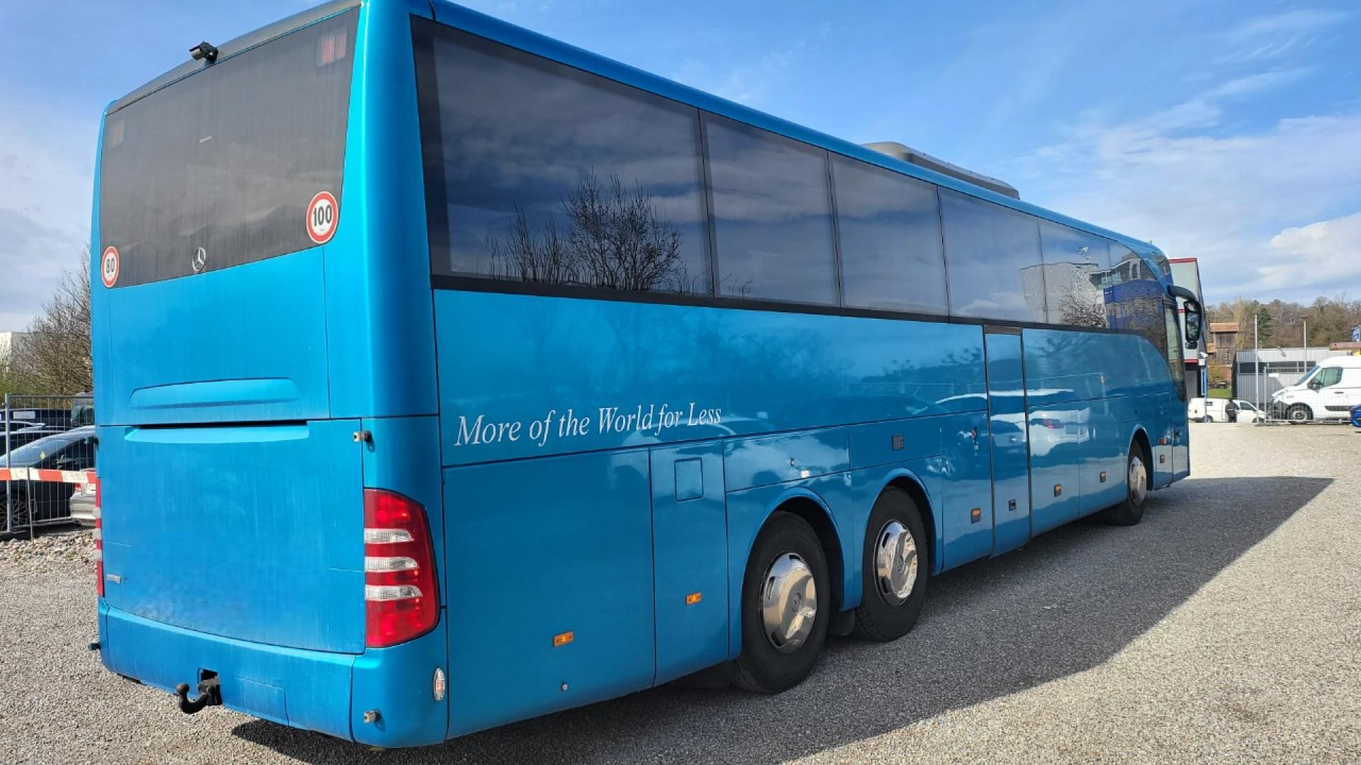 Mercedes-Benz-Tourismo